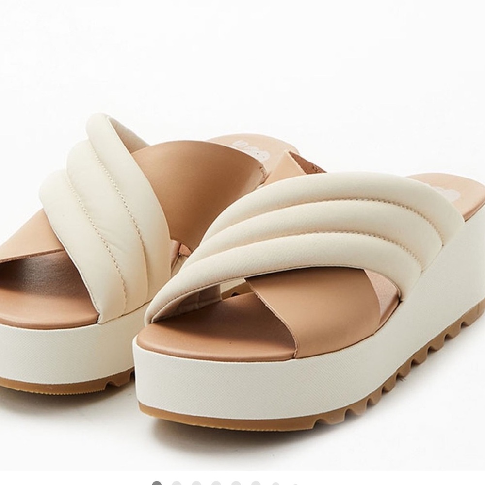 Sorel Cream and Tan Platform Slide Sandals
